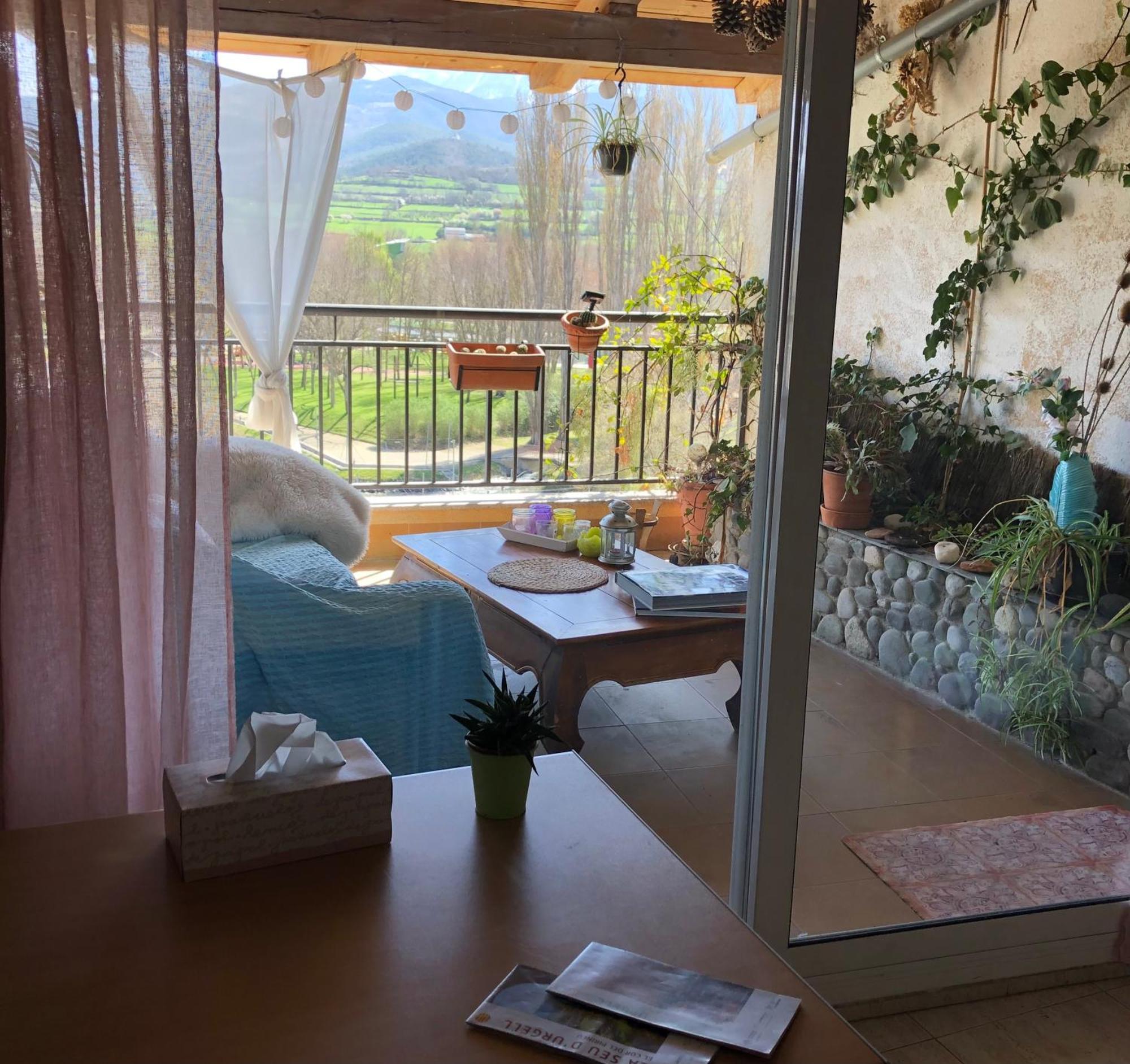Casa Catharina Bed & Breakfast La Seu d'Urgell Exterior photo