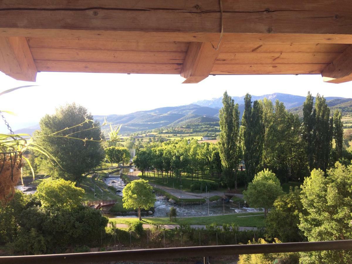 Casa Catharina Bed & Breakfast La Seu d'Urgell Exterior photo