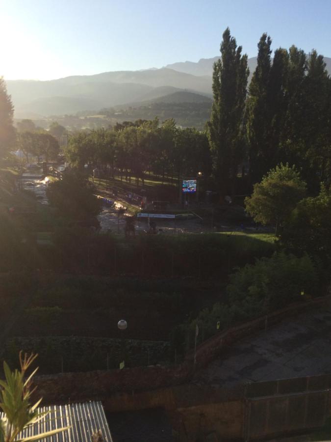 Casa Catharina Bed & Breakfast La Seu d'Urgell Exterior photo